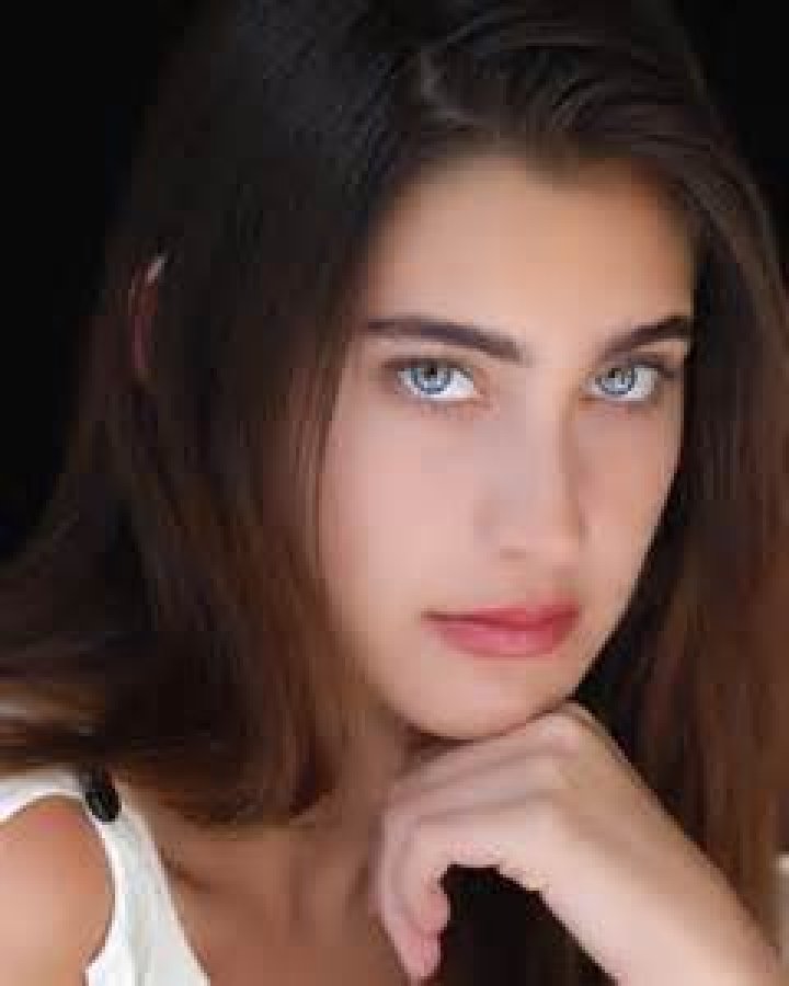 Heather Mostofizadeh Biography, Age, Height, Husband, Net Worth, Family