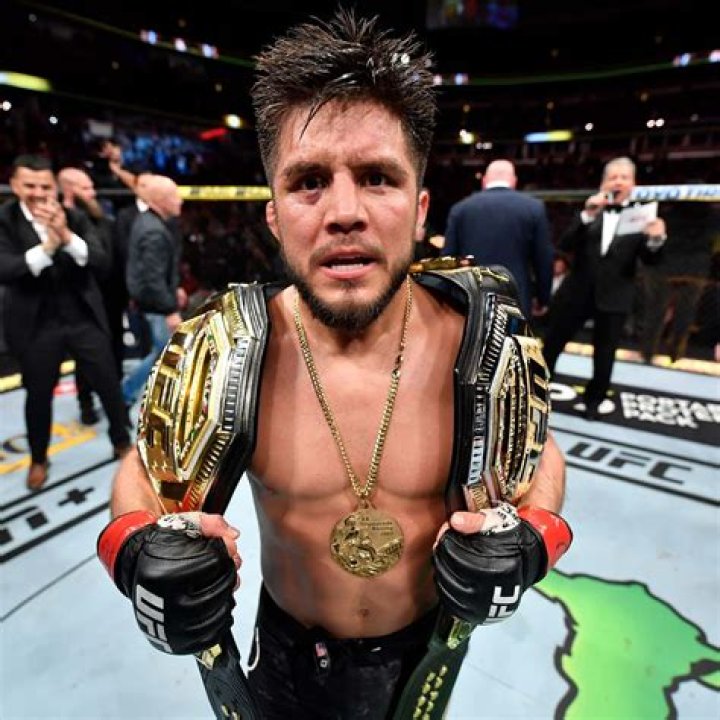 Henry Cejudo Biography, Age, Height, Wife, Net Worth, Family