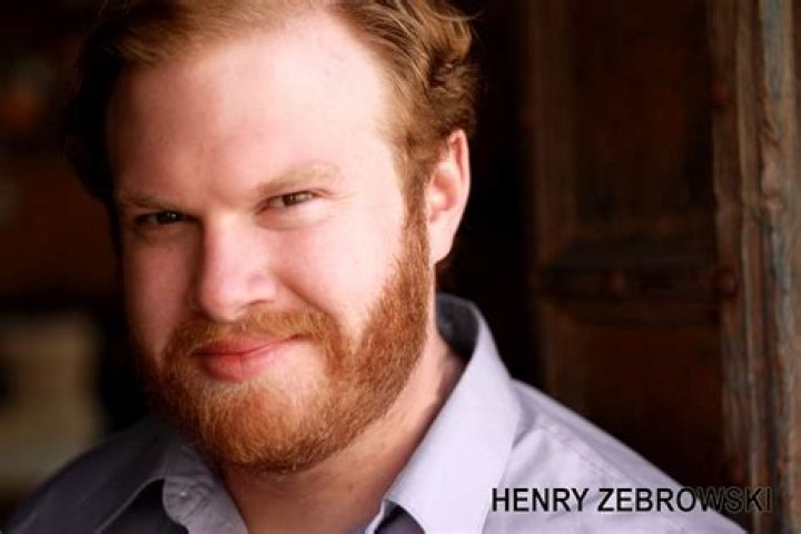 Henry Zebrowski biografía, edad, altura, esposo, net worth, familia
