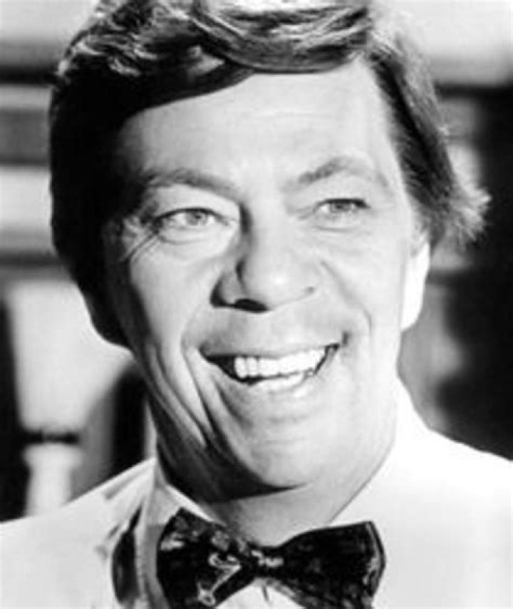 Hoke Howell Biography, Age, Height, Wife, Net Worth, Family