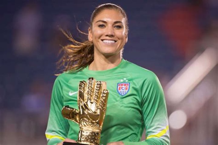 Hope Solo Biography, Age, Height, Husband, Net Worth, Family