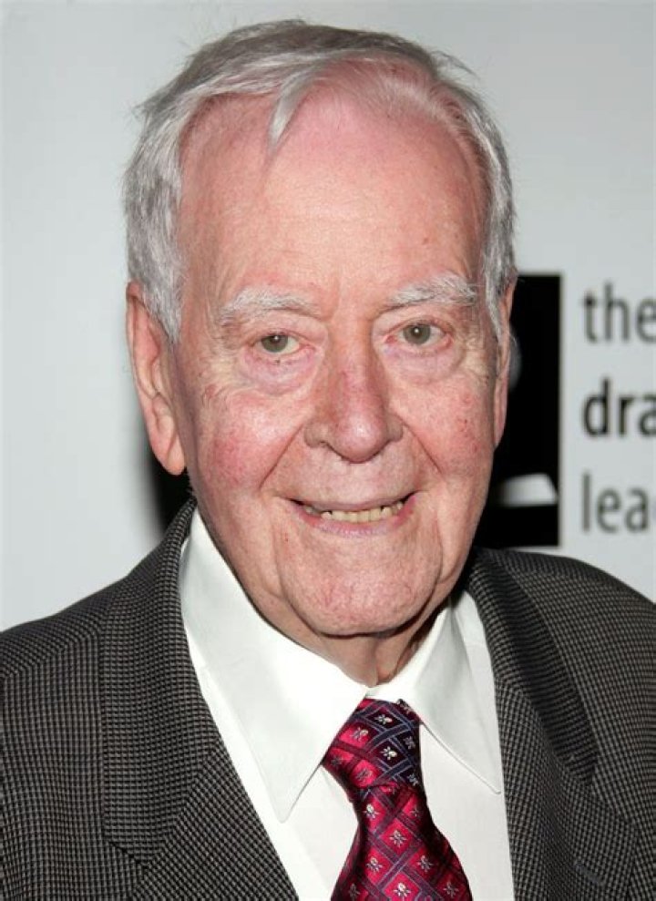 Horton Foote Biography, Age, Height, Wife, Net Worth, Family