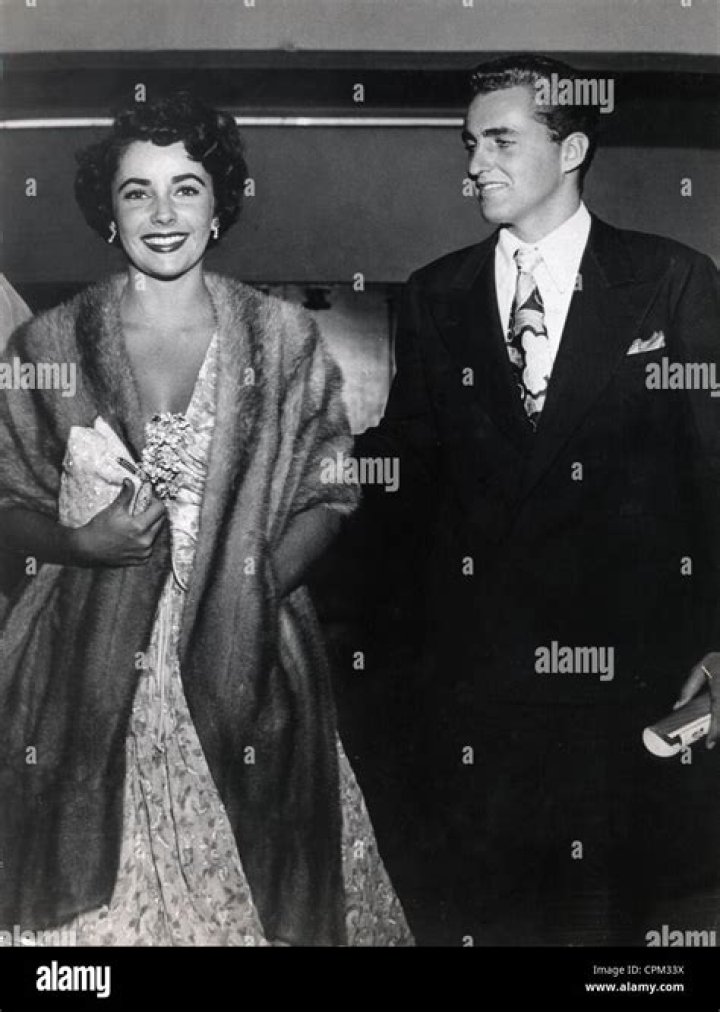 Howard Taylor Biography, Age, Height, Wife, Net Worth, Family