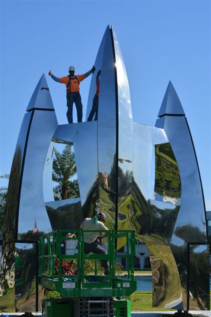 Hubert G. Phipps Biography, Age, Height, Wife, Net Worth, Family