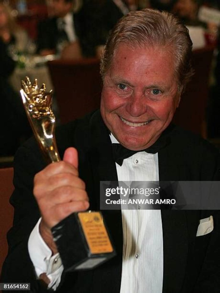 Hussein Fahmi Biography, Age, Height, Wife, Net Worth, Family