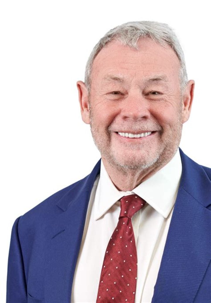 Ian Hannam Biography, Age, Height, Wife, Net Worth, Family