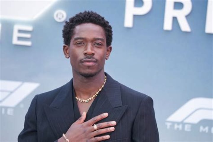 Idris Price Biography, Age, Height, Wife, Net Worth, Family