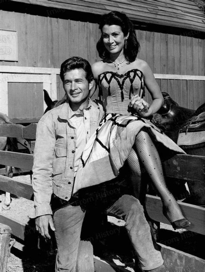 Ina Victor Biography, Age, Height, Husband, Net Worth, Family