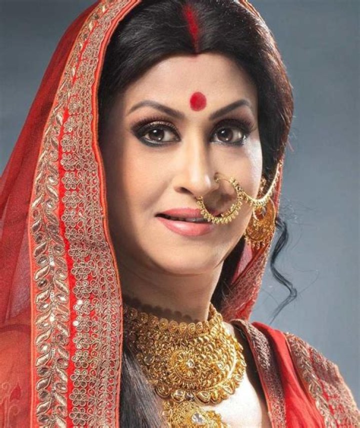 Indrani Haldar Biography, Age, Height, Husband, Net Worth, Family