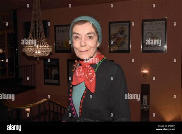 Irene Clarin Biography, Age, Height, Net Worth, Family