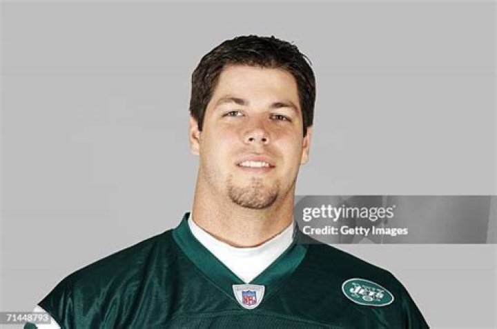 Isaac Snell Biography, Age, Height, Wife, Net Worth, Family