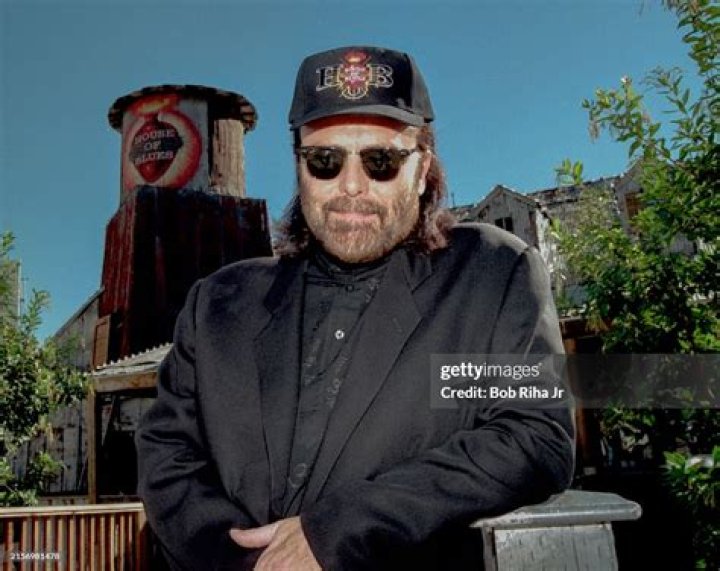 Isaac Tigrett Biography, Age, Height, Wife, Net Worth, Family