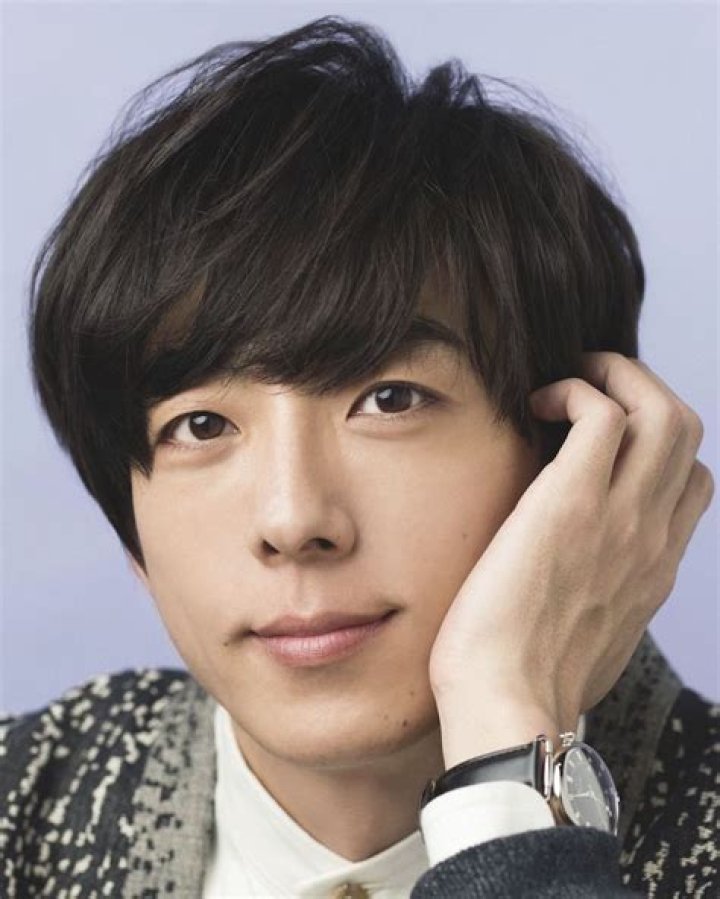 Issey Takahashi Biography, Age, Height, Wife, Net Worth, Family