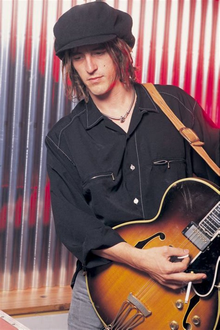 Izzy Stradlin Biography, Age, Height, Wife, Net Worth, Family