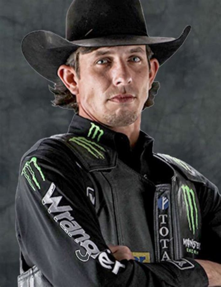 J. B. Mauney Biography, Age, Height, Wife, Net Worth, Family