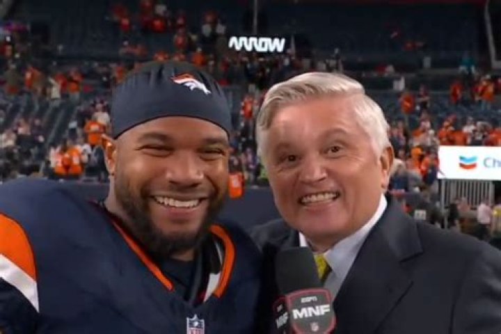 J. K. Dobbins Biography, Age, Height, Wife, Net Worth, Family