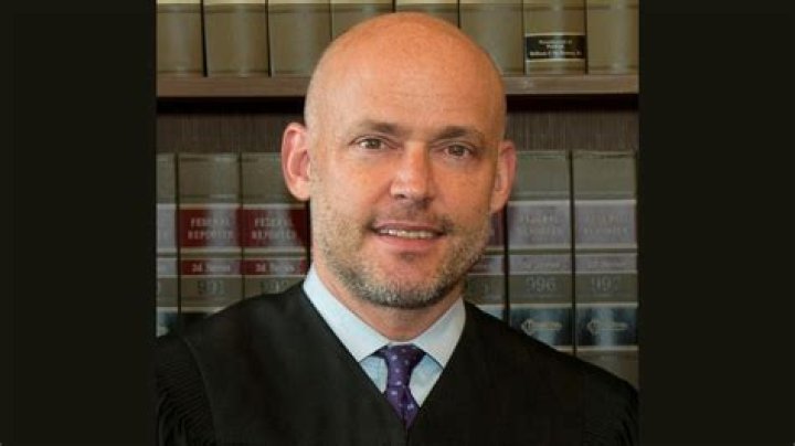 J. Paul Oetken Biography, Age, Height, Wife, Net Worth, Family