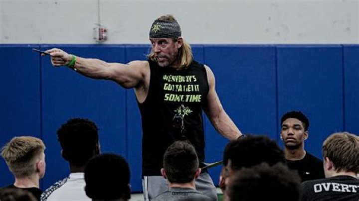 J. R. Niklos Biography, Age, Height, Wife, Net Worth, Family