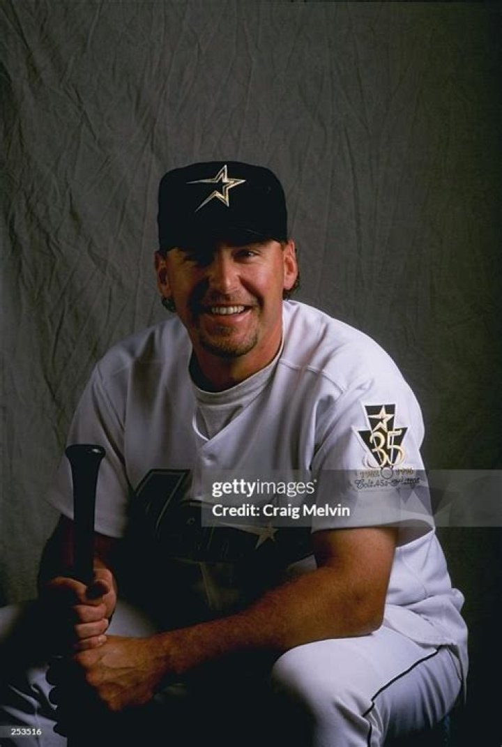 J. R. Phillips Biography, Age, Height, Wife, Net Worth, Family