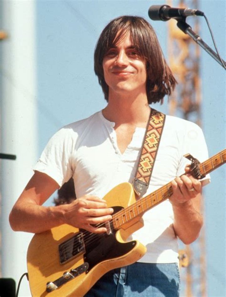 Jackson Browne Biography, Age, Height, Wife, Net Worth, Family