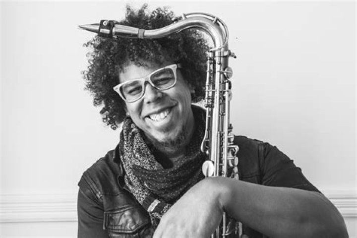 Jake Clemons Biography, Age, Height, Wife, Net Worth, Family