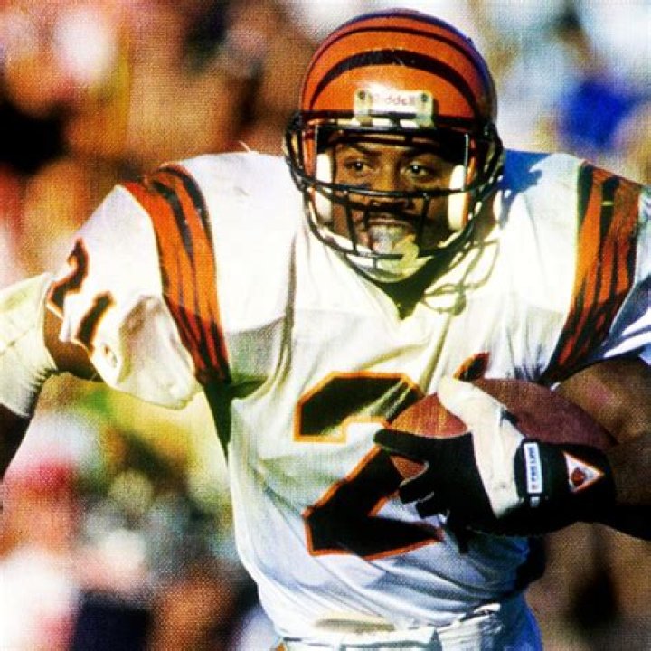 James Brooks Biography, Age, Height, Husband, Net Worth, Family