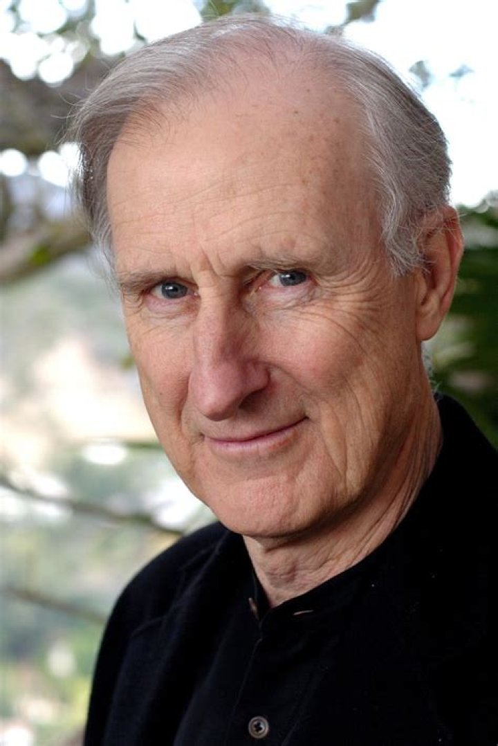 James Cromwell Biography, Age, Height, Wife, Net Worth, Family