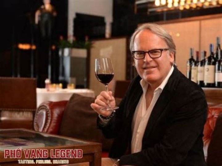 James Suckling Biography, Age, Height, Wife, Net Worth, Family