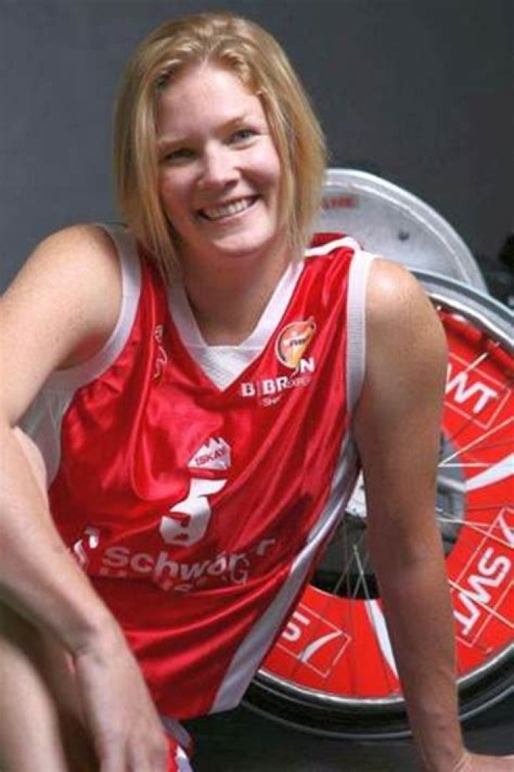 Janet McLachlan Biography, Age, Height, Husband, Net Worth, Family