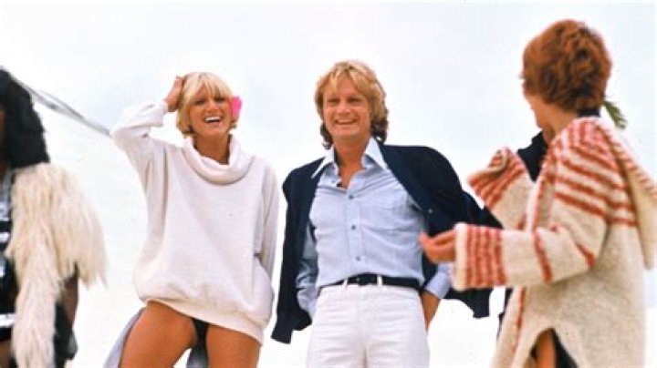 Janet Woollacott Biography, Age, Height, Husband, Net Worth, Family