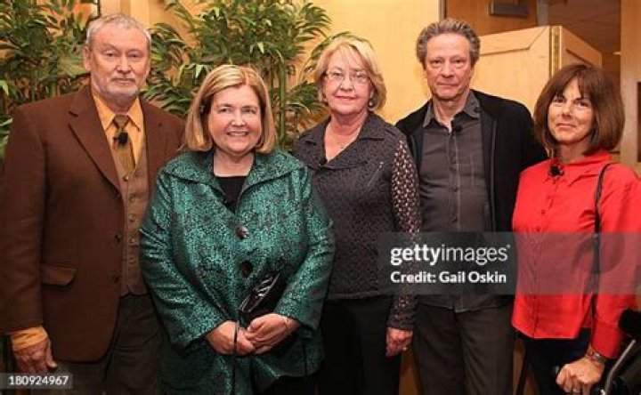 Janis Hirsch Biography, Age, Height, Husband, Net Worth, Family