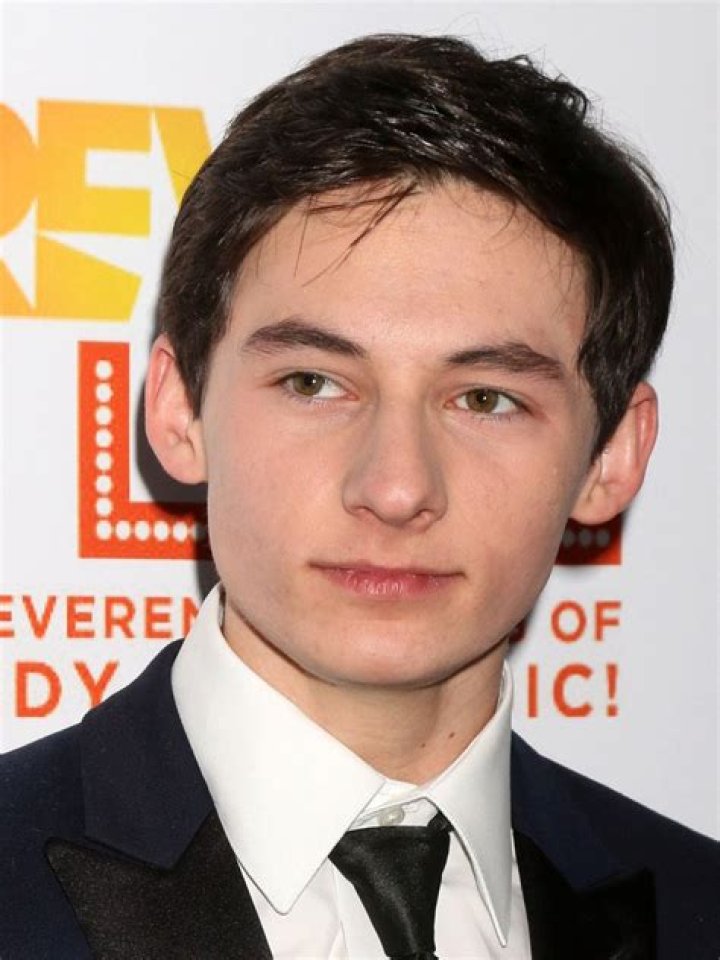 Jared Gilmore Biography, Age, Height, Wife, Net Worth, Family
