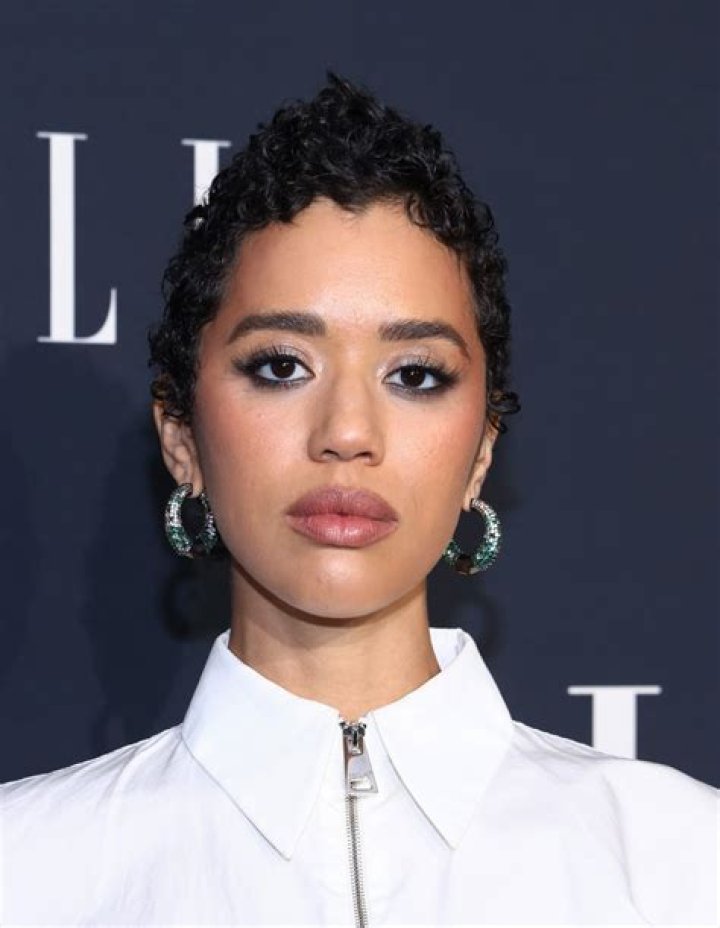 Jasmin Savoy Brown Biography, Age, Height, Husband, Net Worth, Family