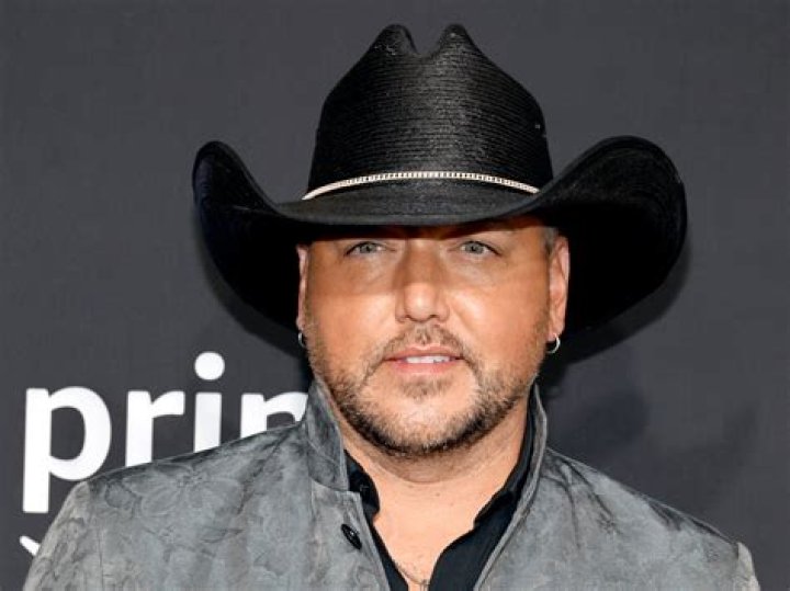 Jason Aldean Biography, Age, Height, Wife, Net Worth, Family