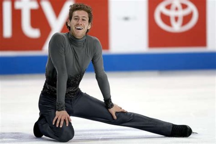 Jason Brown Biography, Age, Height, Husband, Net Worth, Family