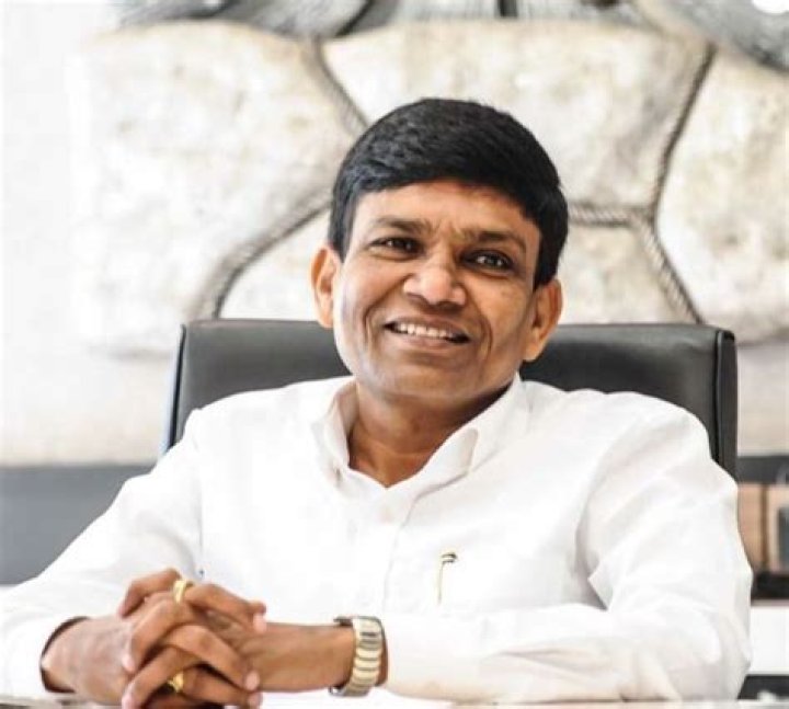 Jayantilal Gada Biography, Age, Height, Wife, Net Worth, Family