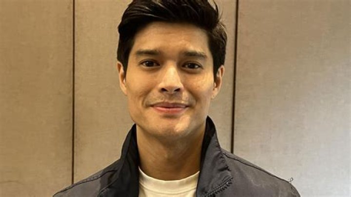 JC de Vera Biography, Age, Height, Wife, Net Worth, Family
