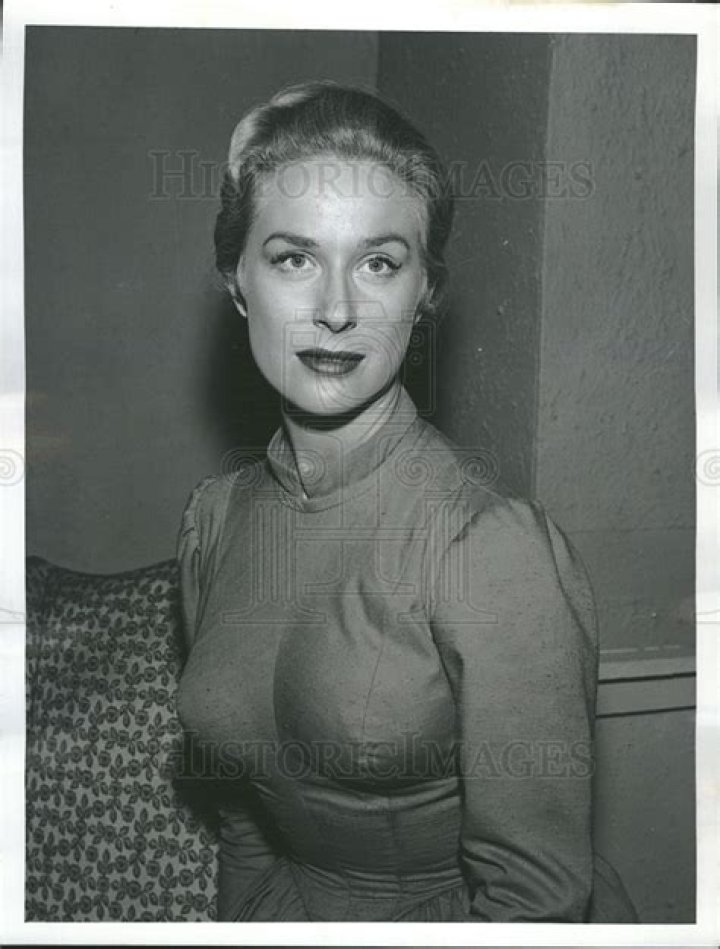 Jeanne Moody Biography, Age, Height, Husband, Net Worth, Family