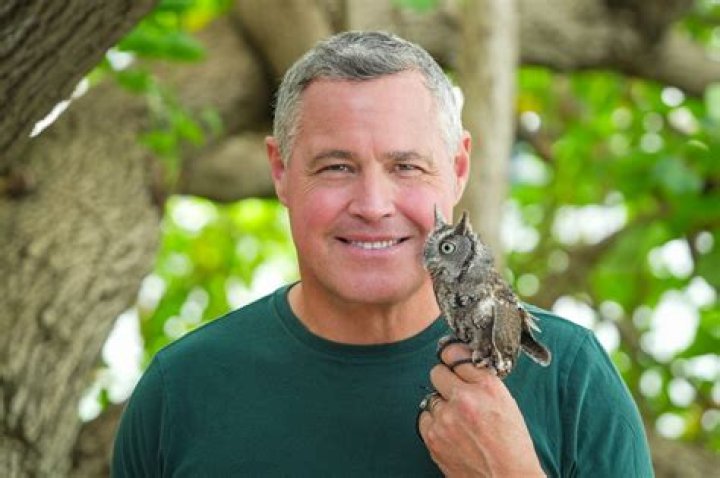 Jeff Corwin Biography, Age, Height, Wife, Net Worth, Family