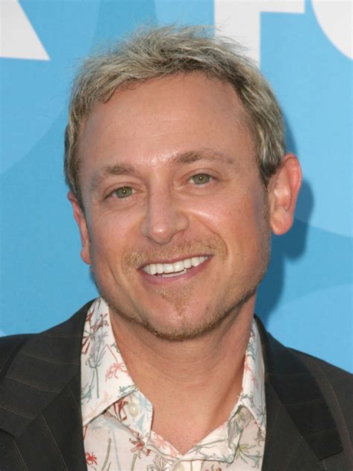 Jeff Fischer Biography, Age, Height, Wife, Net Worth, Family