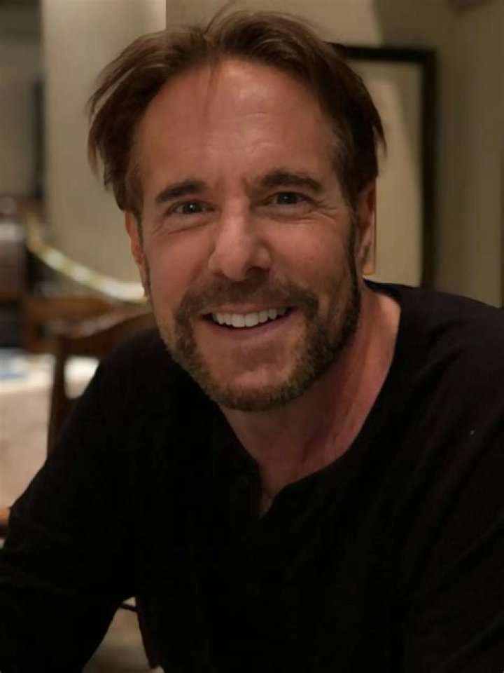 Jeffrey Young Biography, Age, Height, Wife, Net Worth, Family