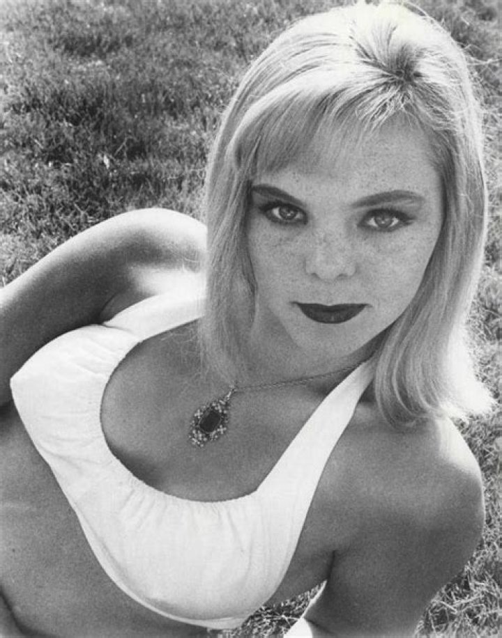 Jenny Maxwell Biography, Age, Height, Husband, Net Worth, Family