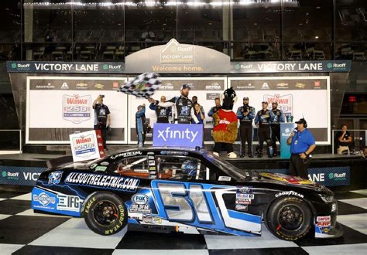 Jeremy Clements biografía, edad, altura, esposo, net worth, familia