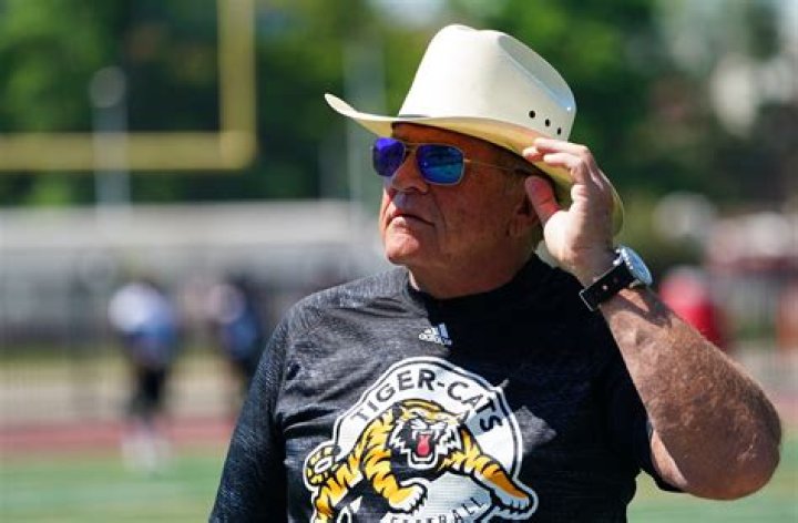 Jerry Glanville Biography, Age, Height, Wife, Net Worth, Family