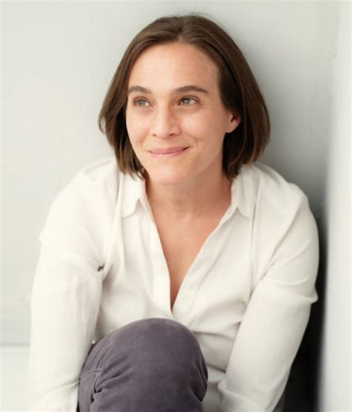 Jessica Jacobs Biography, Age, Height, Husband, Net Worth, Family