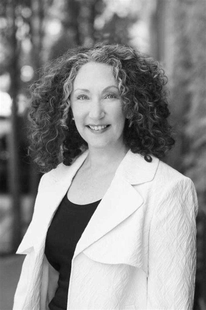 Jessica Rains Biography, Age, Height, Husband, Net Worth, Family