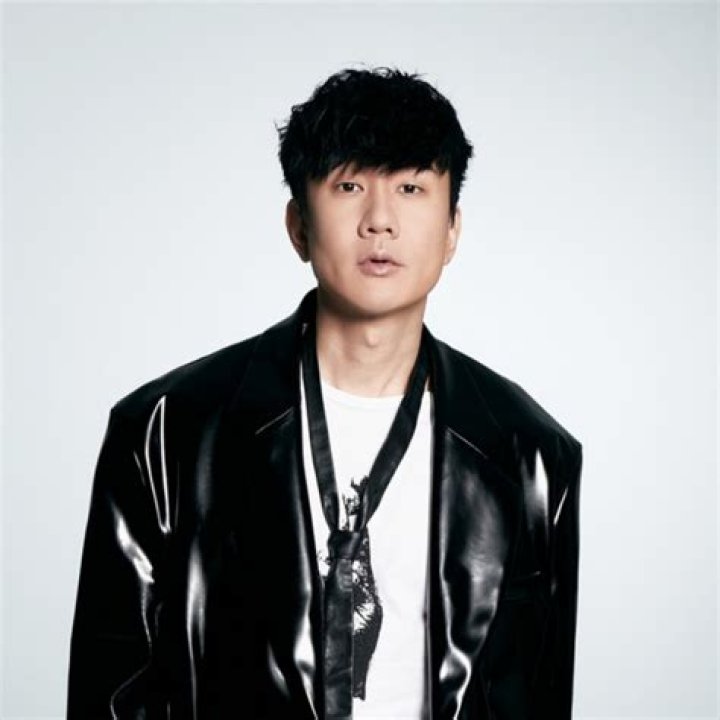 JJ Lin Biography, Age, Height, Wife, Net Worth, Family