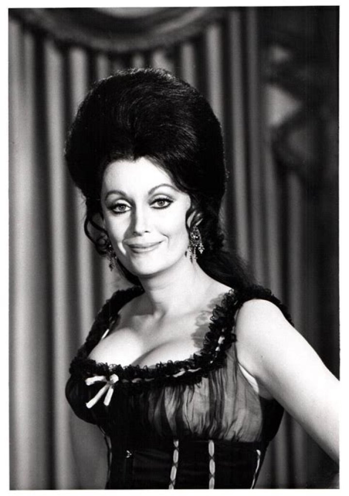 Joan Huntington Biography, Age, Height, Husband, Net Worth, Family