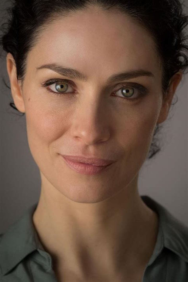 Joanne Kelly Biography, Age, Height, Husband, Net Worth, Family