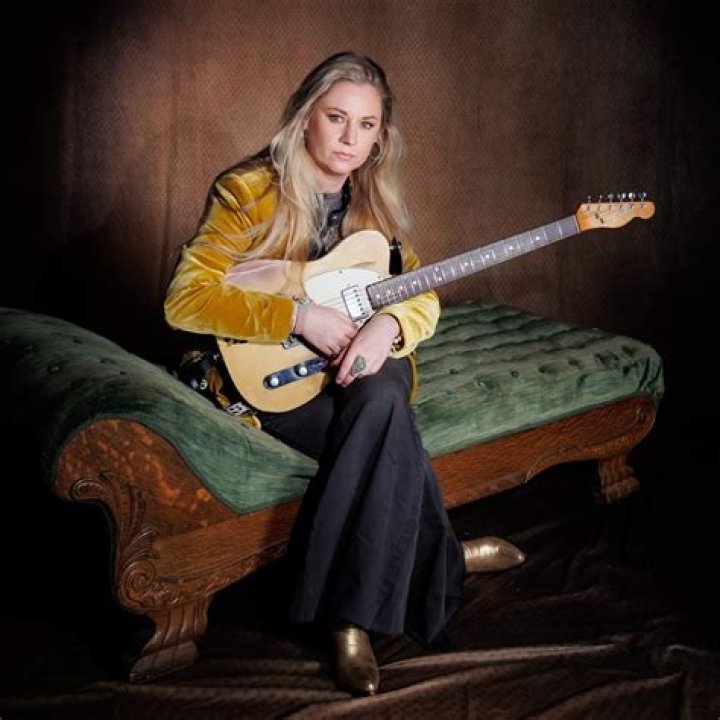 Joanne Shaw Taylor biografía, edad, altura, esposa, net worth, familia